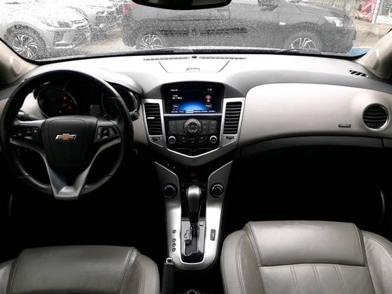 CHEVROLET CRUZE 1.8 LTZ 16V FLEX 4P AUTOMÁTICO CHEVROLET CRUZE 1.8 LTZ 16V FLEX 4P AUTOMÁTICO
